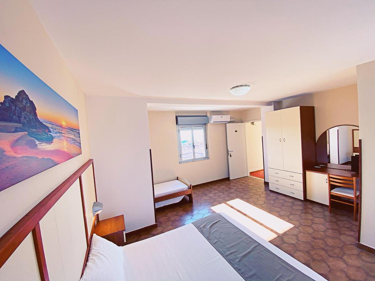 Residence Hotel Felix 리카디 외부 사진