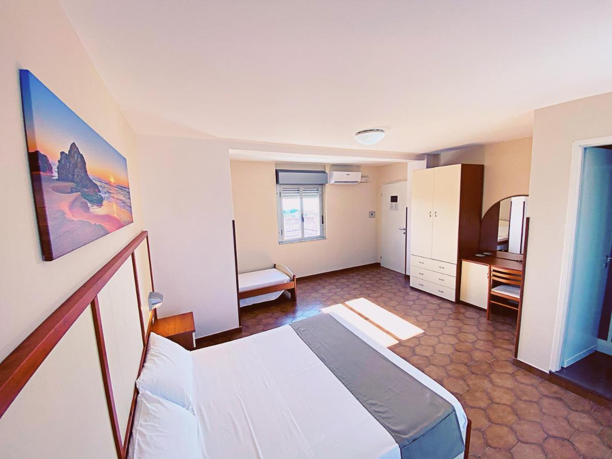 Residence Hotel Felix 리카디 외부 사진