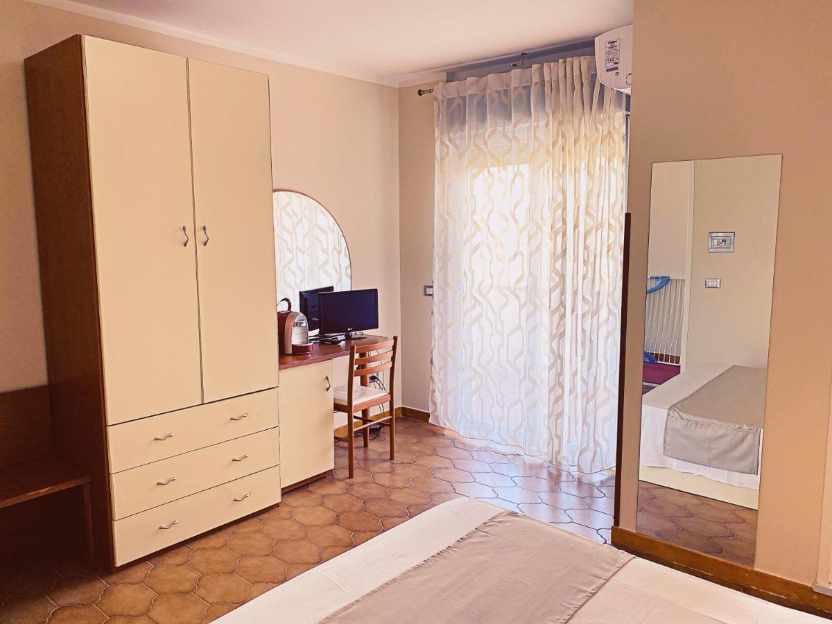 Residence Hotel Felix 리카디 외부 사진