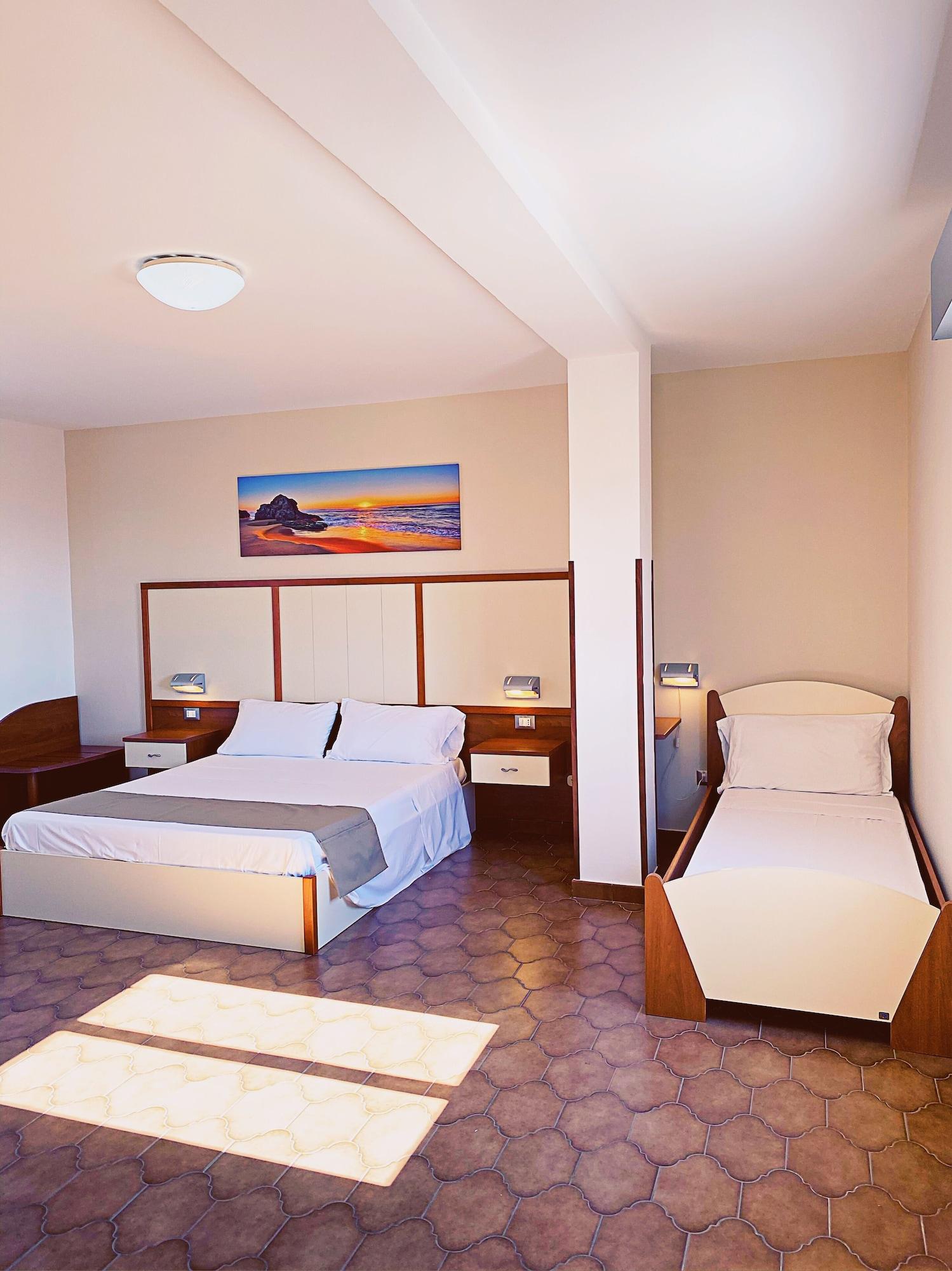 Residence Hotel Felix 리카디 외부 사진