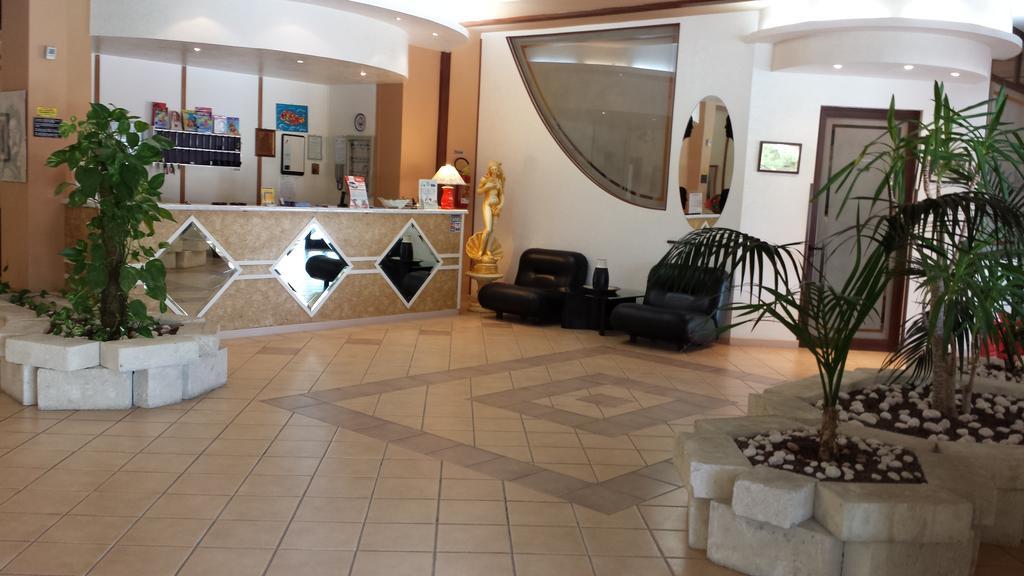 Residence Hotel Felix 리카디 외부 사진