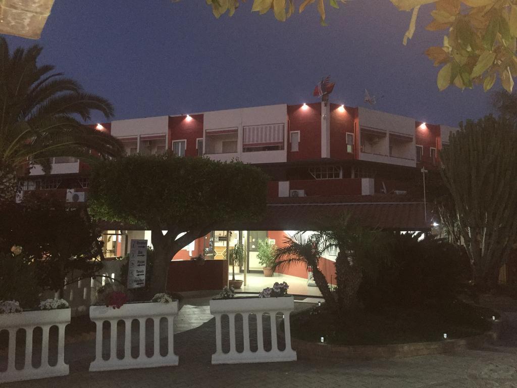 Residence Hotel Felix 리카디 외부 사진